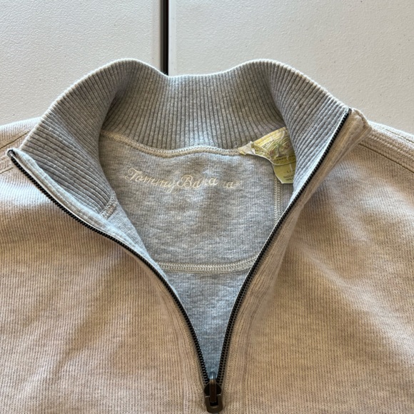 Tommy Bahama Men’s Large Coconut/Cream Half-Zip Sweater - Picture 4 of 8